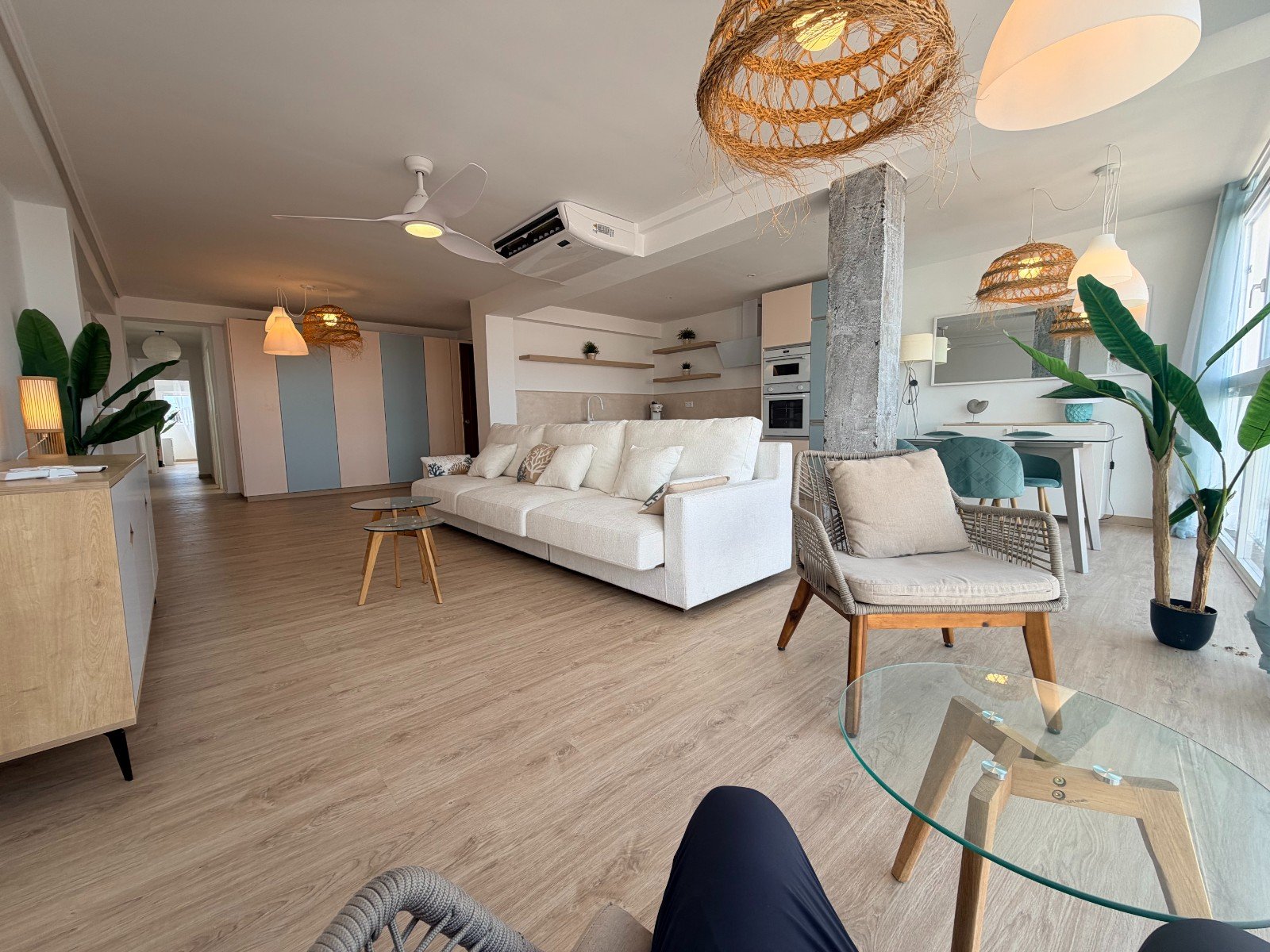 Renoviertes Appartement mit 3 Schlafzimmern und 2 Bädern nur 100 m vom Strand