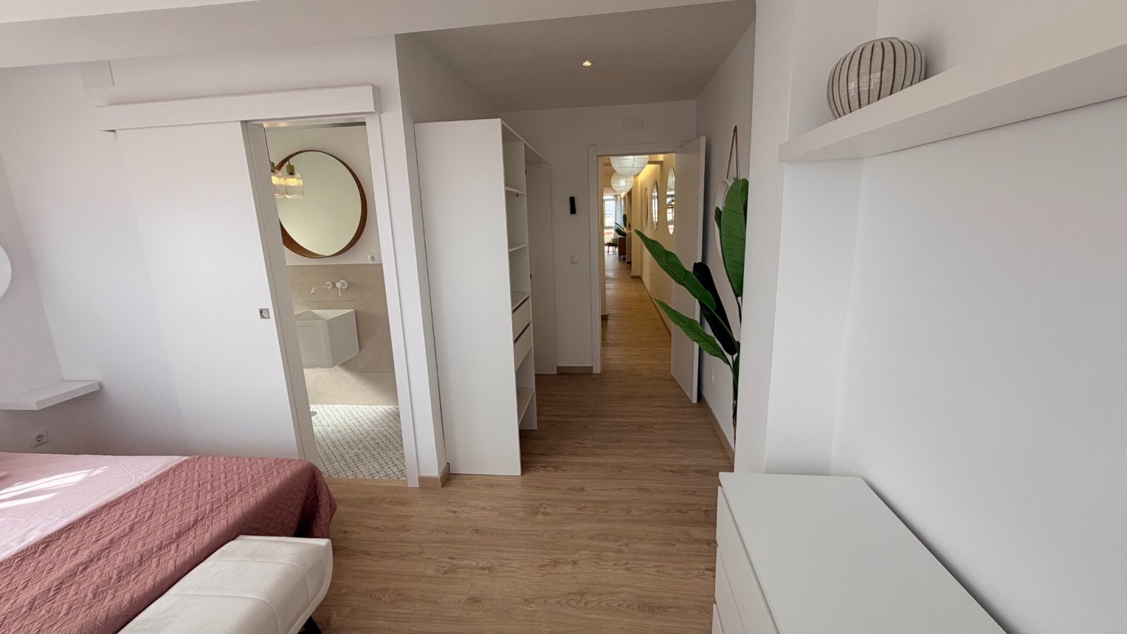 Renoviertes Appartement mit 3 Schlafzimmern und 2 Bädern nur 100 m vom Strand