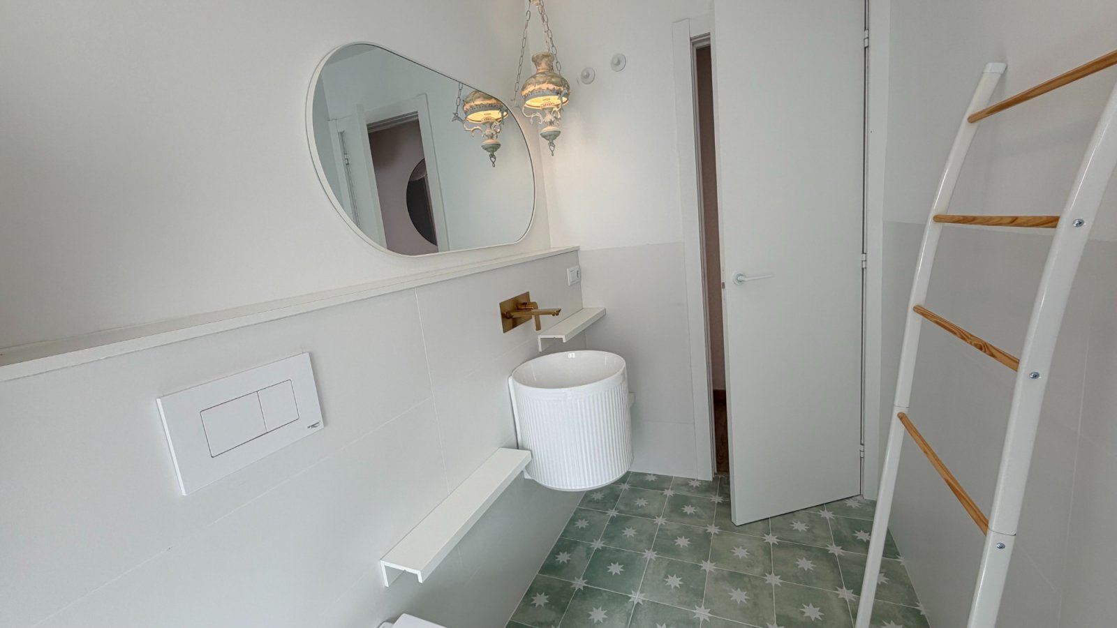 Renoviertes Appartement mit 3 Schlafzimmern und 2 Bädern nur 100 m vom Strand