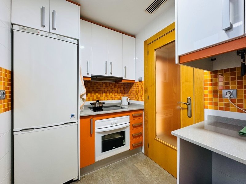 Apartment with 2 bedrooms and 1 bathroom just 100 metres from the beach