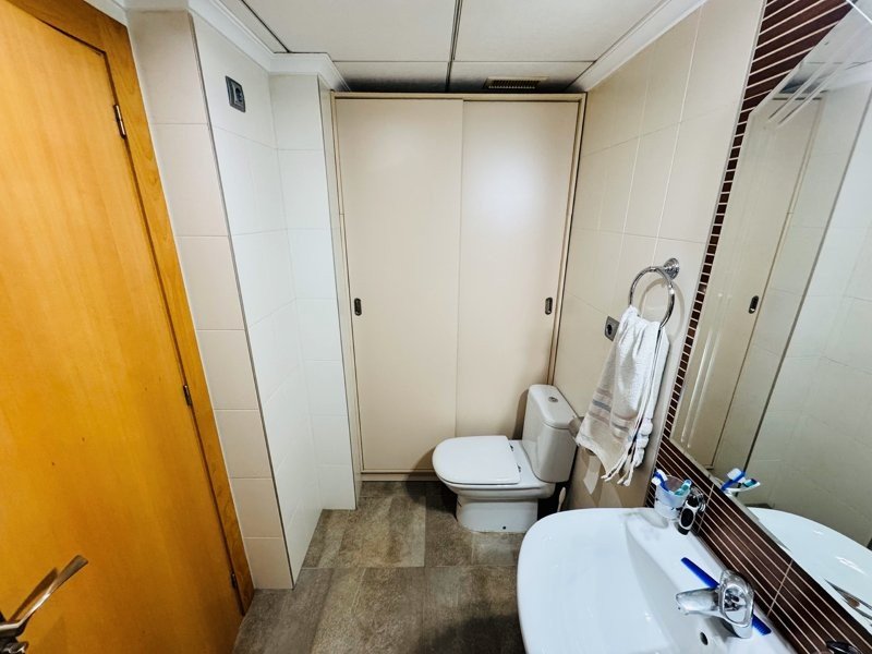 Apartment with 2 bedrooms and 1 bathroom just 100 metres from the beach