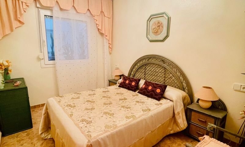 First line apartment with 3 bedrooms and 2 bathrooms on La Mata beach